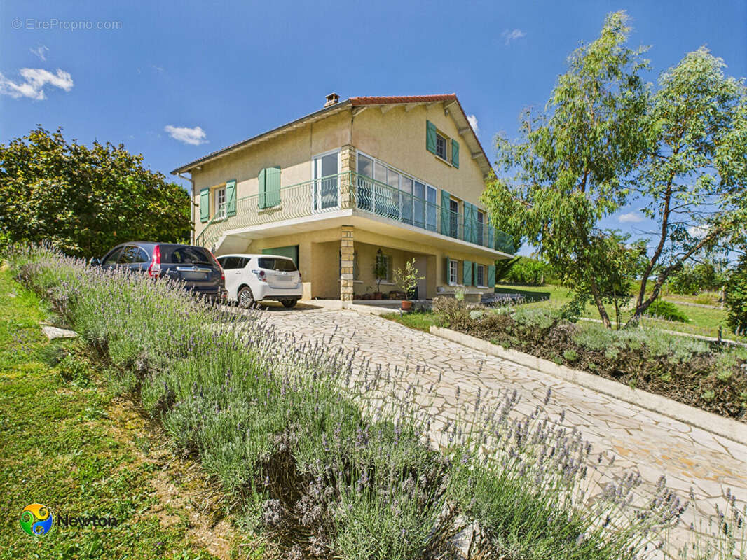 Maison à MONTPEZAT-DE-QUERCY