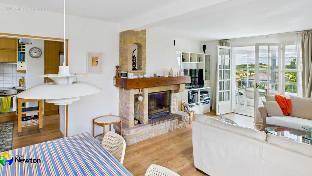 Maison à MONTPEZAT-DE-QUERCY