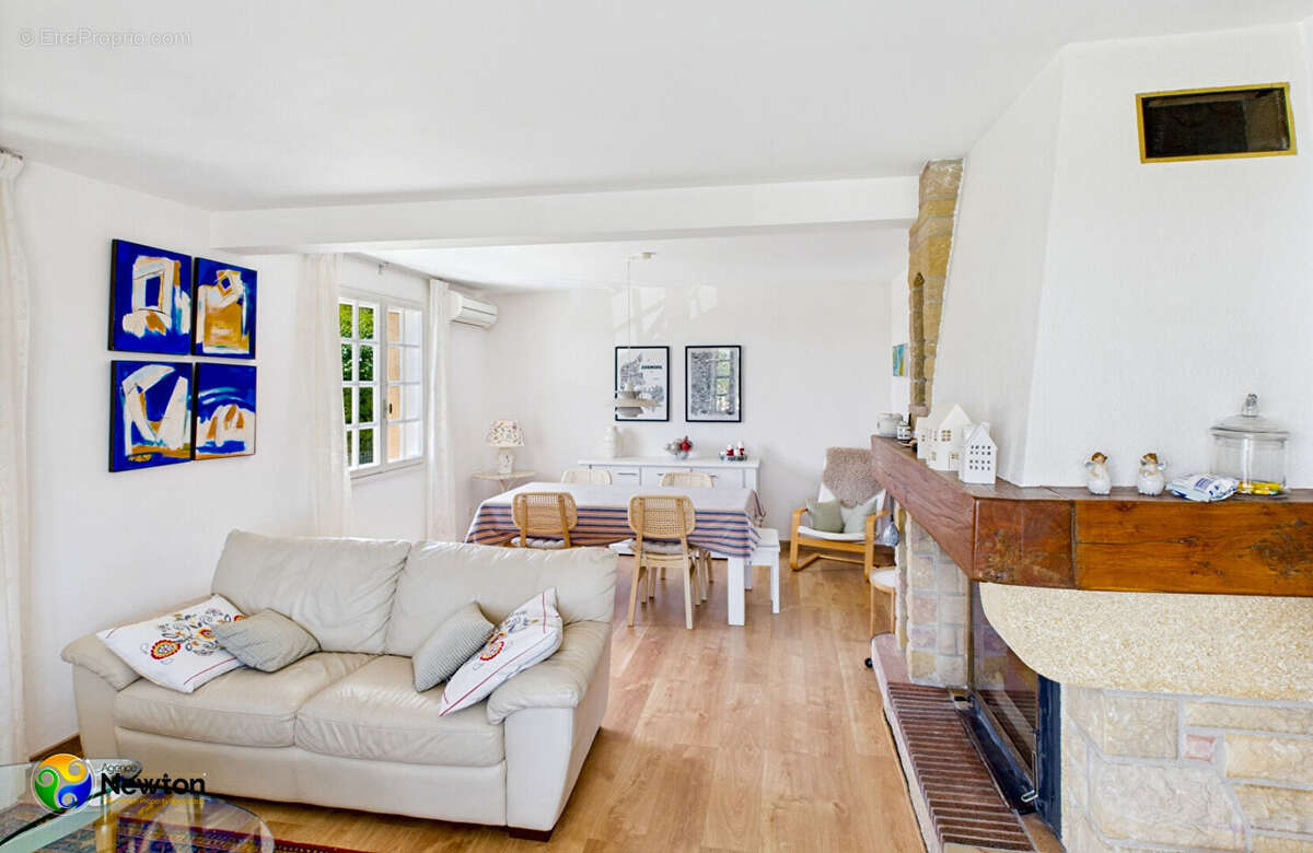 Maison à MONTPEZAT-DE-QUERCY