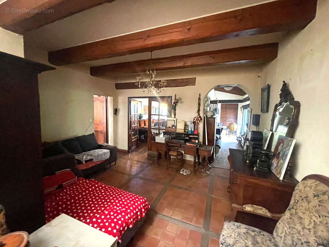 Maison à JONQUERETTES