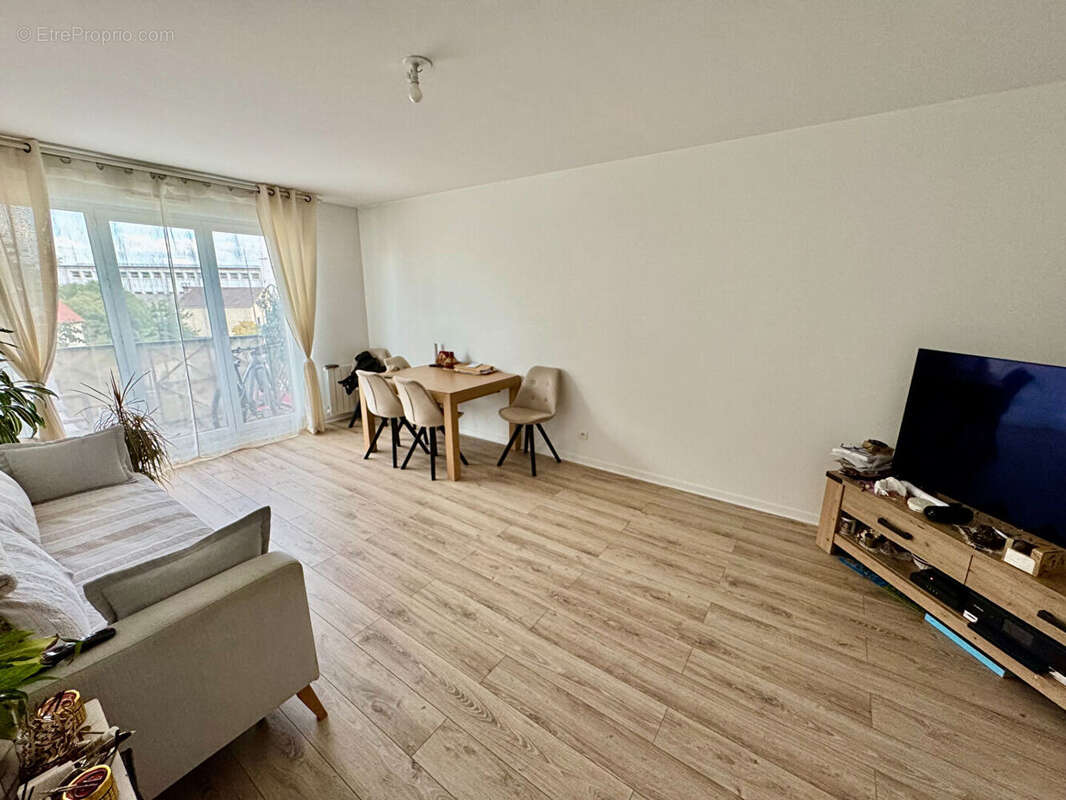 Appartement à LIMEIL-BREVANNES