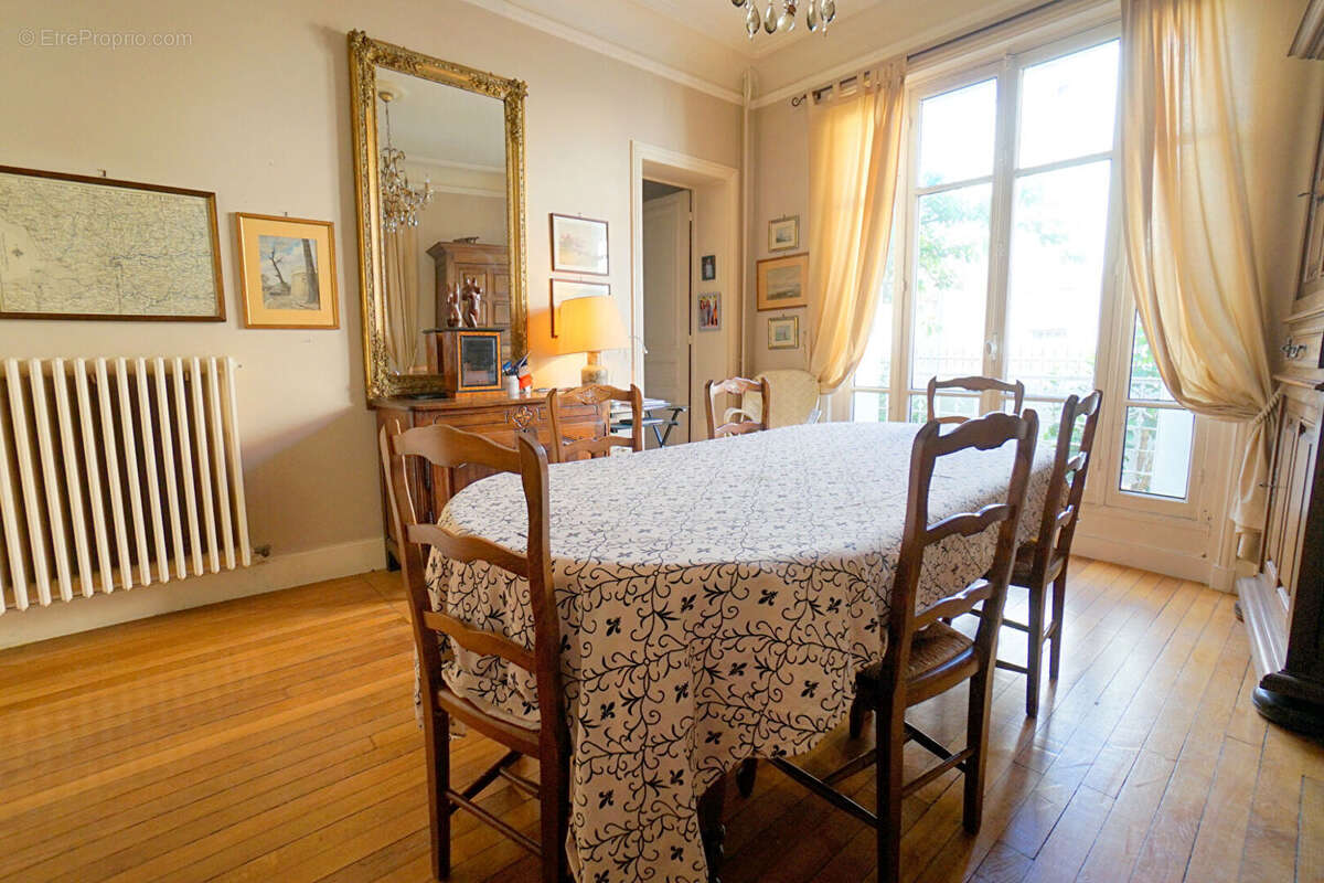 Maison à FLINS-SUR-SEINE