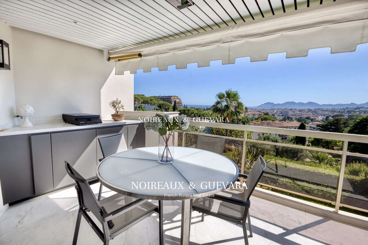 Appartement à LE CANNET