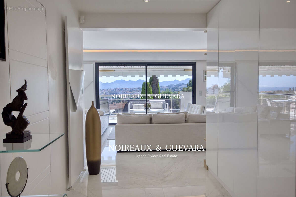 Appartement à LE CANNET