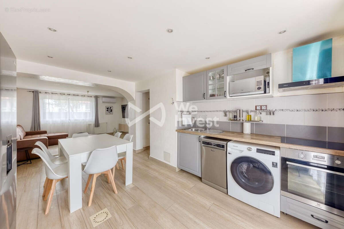 Maison à VAIRES-SUR-MARNE