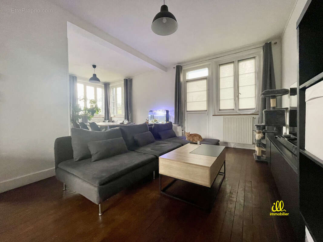 Appartement à CHARLEVILLE-MEZIERES