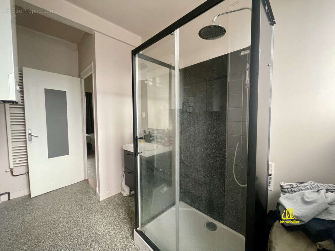 Appartement à CHARLEVILLE-MEZIERES