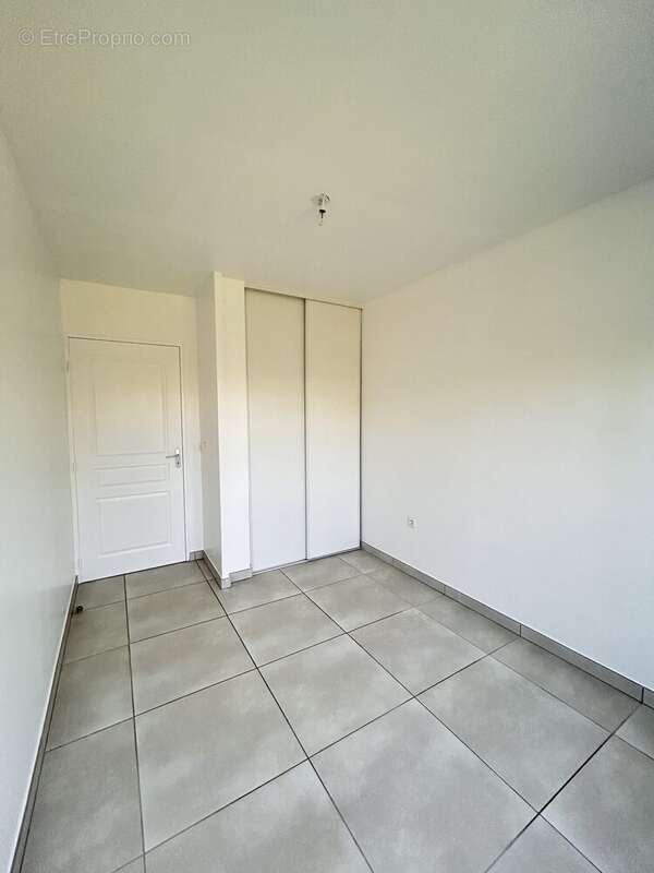 Appartement à LE MUY