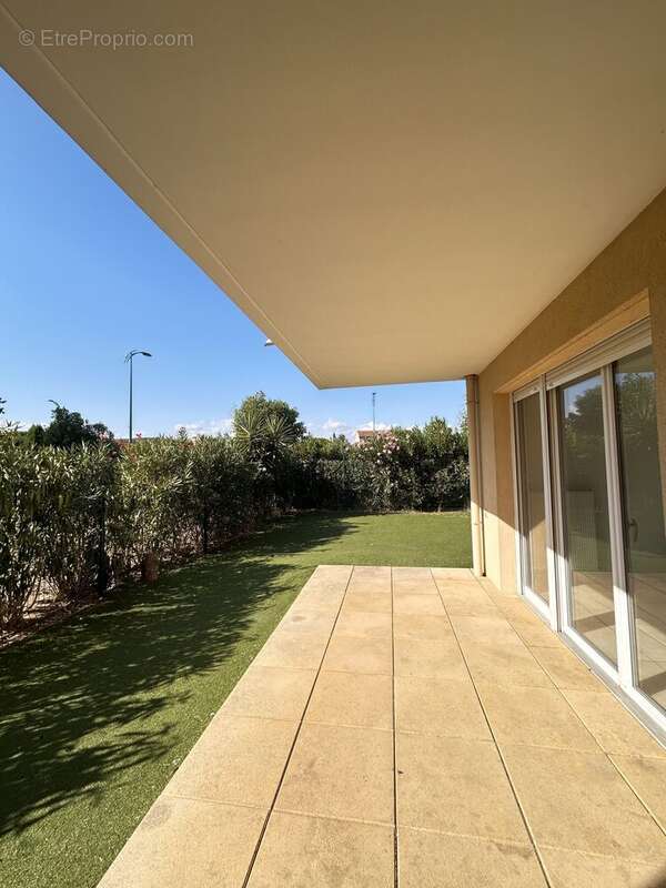 Appartement à LE MUY