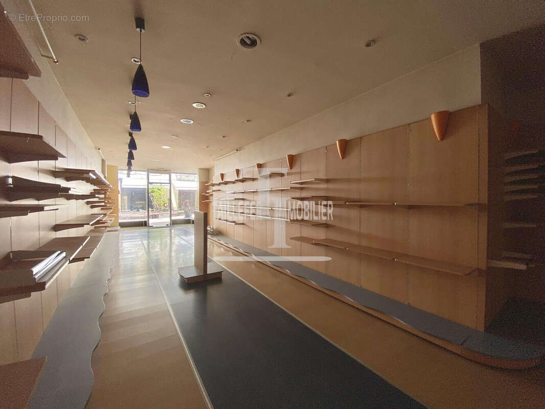 Commerce à PERIGUEUX