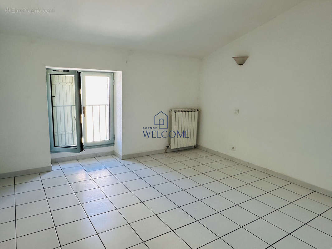 Maison à BAGNOLS-SUR-CEZE