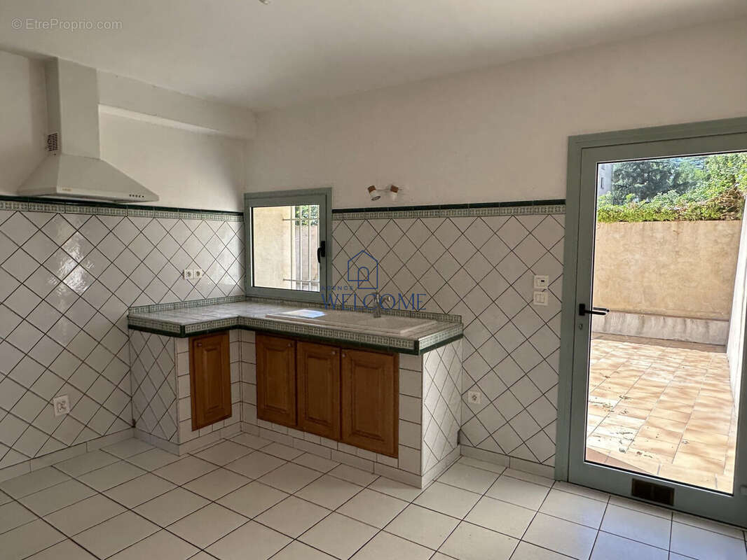 Maison à BAGNOLS-SUR-CEZE