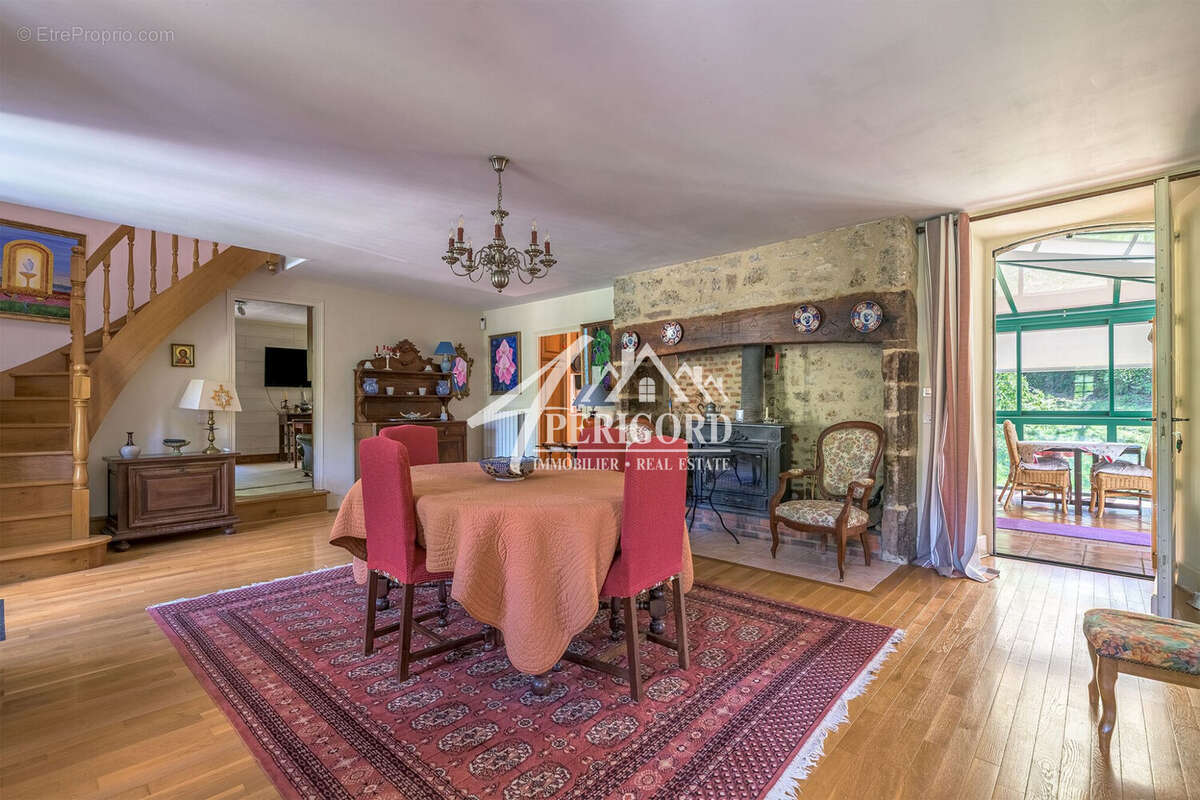 Maison à BEAULIEU-SUR-DORDOGNE