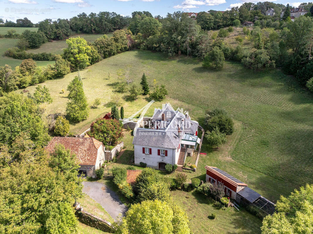 Maison à BEAULIEU-SUR-DORDOGNE