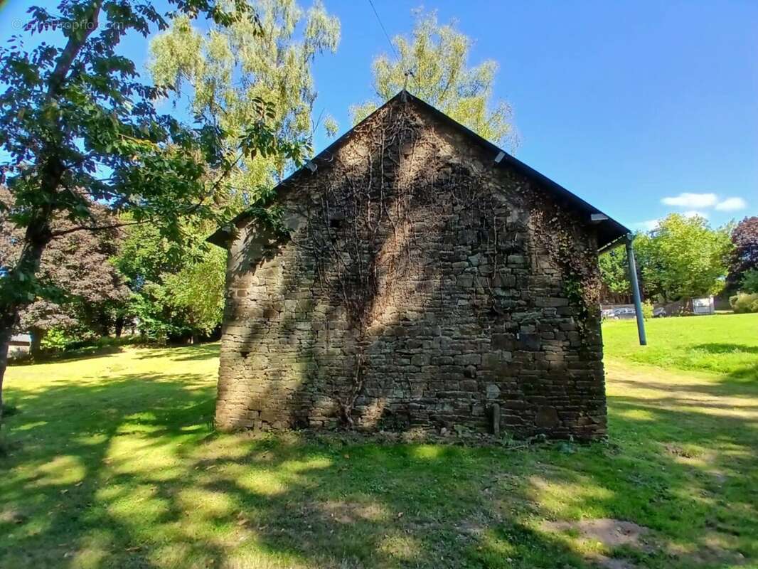 Maison à CHAMPREPUS