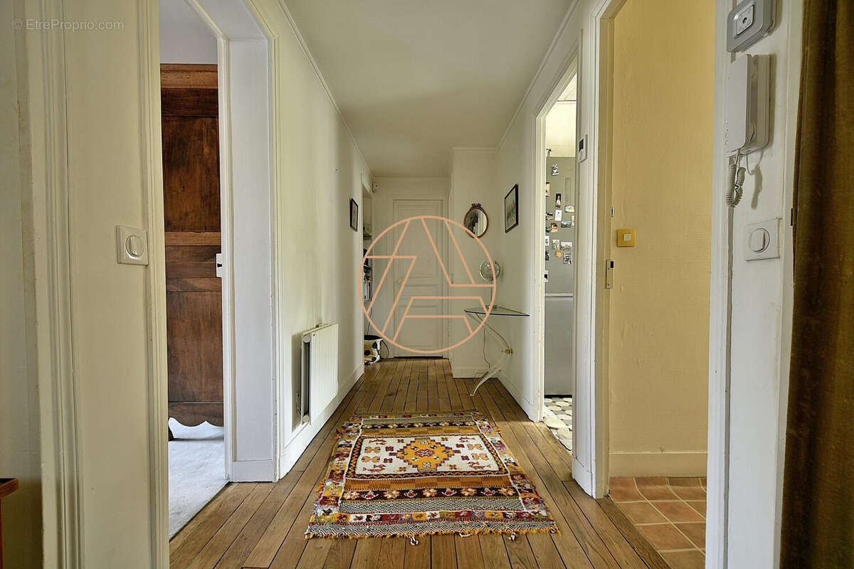 Appartement à SAINT-MAUR-DES-FOSSES