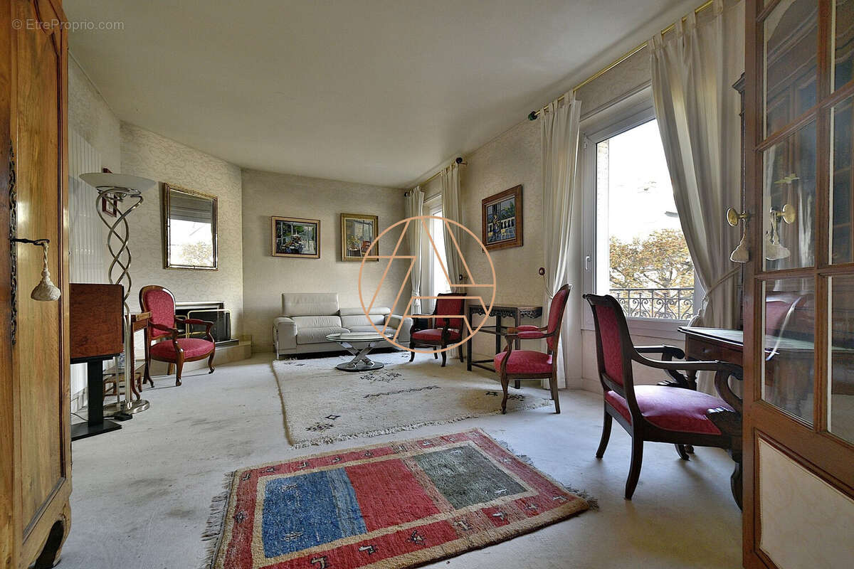 Appartement à SAINT-MAUR-DES-FOSSES