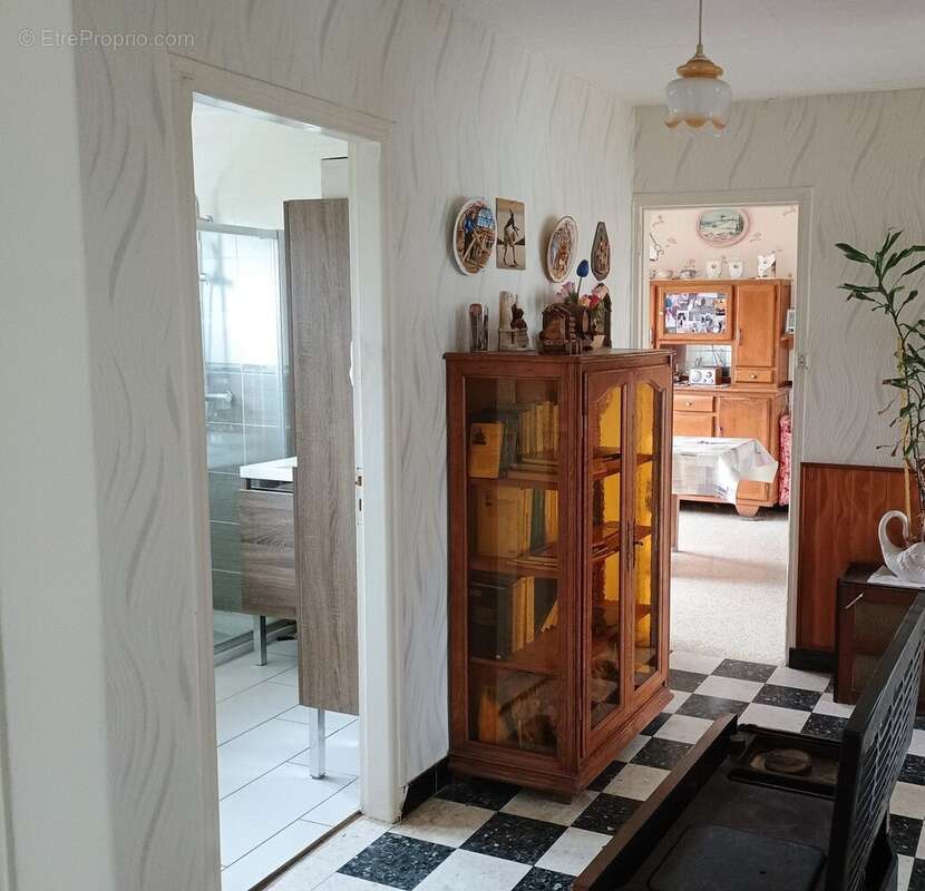 Maison à SAINS-RICHAUMONT