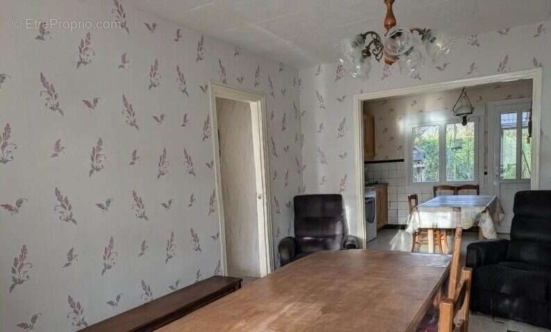 Maison à SAINS-RICHAUMONT