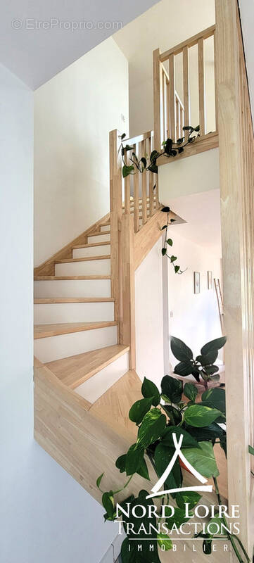 Maison à SAINTE-LUCE-SUR-LOIRE