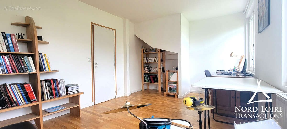 Maison à SAINTE-LUCE-SUR-LOIRE