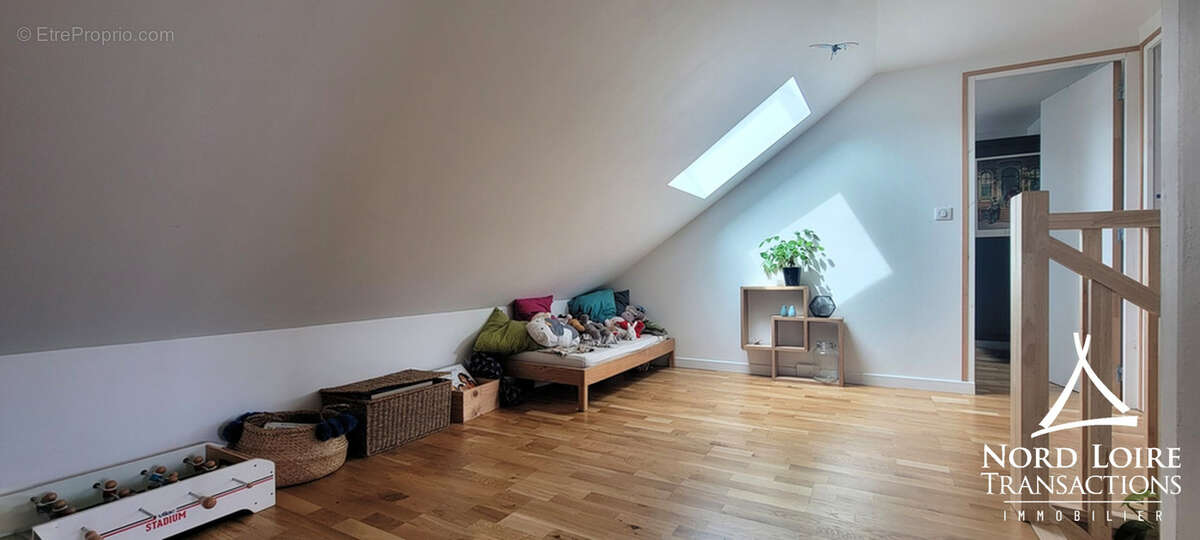 Maison à SAINTE-LUCE-SUR-LOIRE