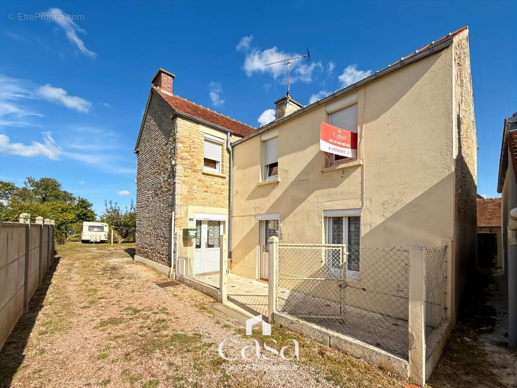 Maison à LA HOGUETTE