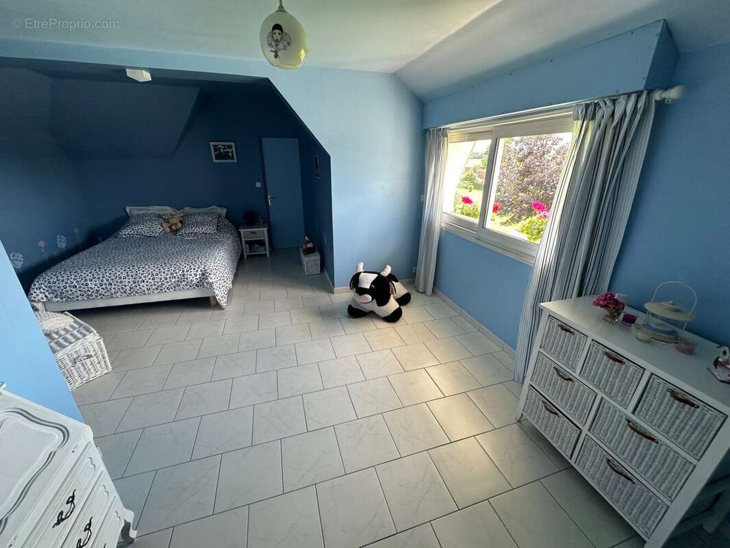 Maison à POILLY-LEZ-GIEN