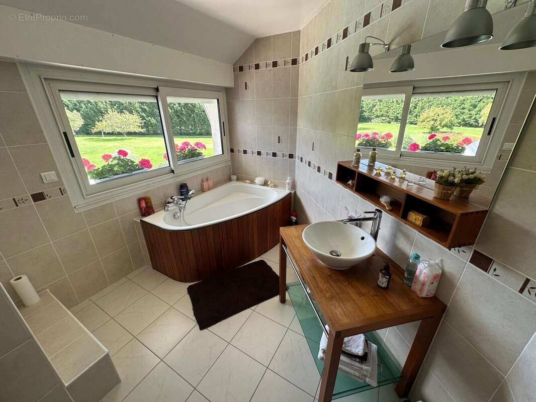 Maison à POILLY-LEZ-GIEN