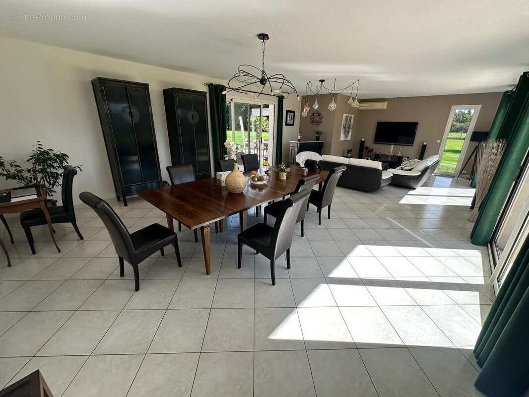 Maison à POILLY-LEZ-GIEN