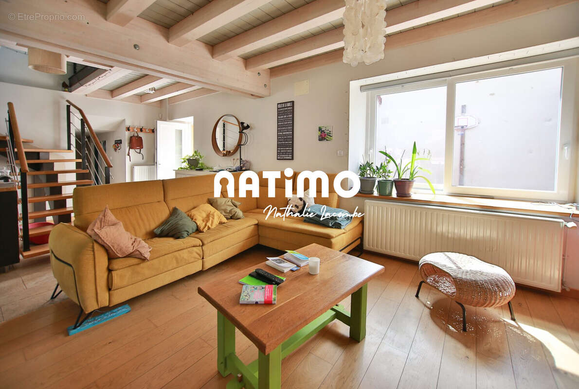 Maison à MONTIGNY-MONTFORT