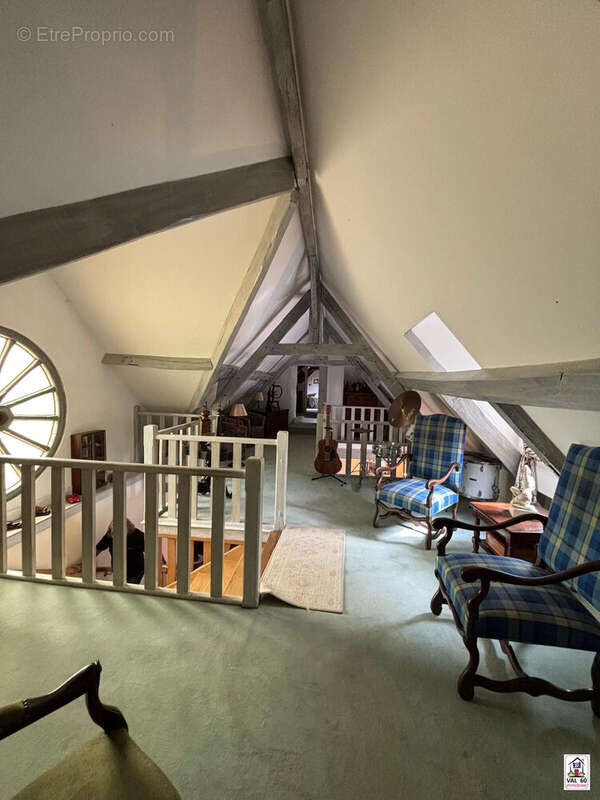 Maison à BREUIL-LE-SEC