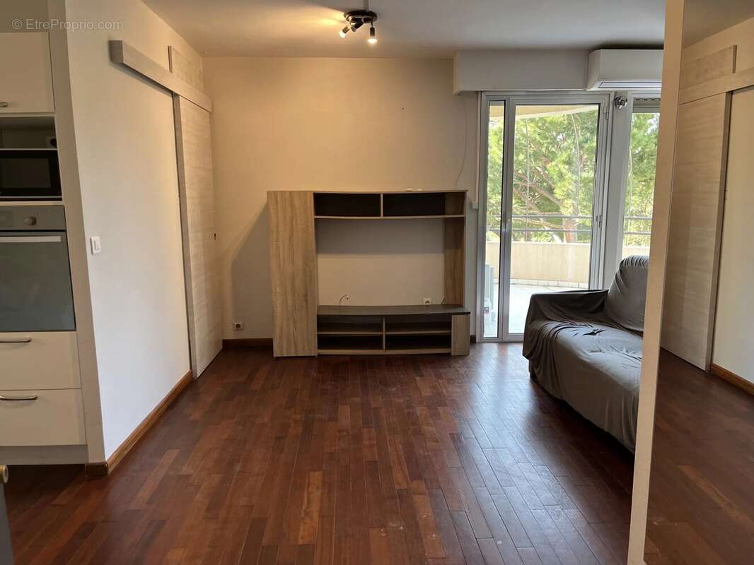 Appartement à VILLENEUVE-LOUBET