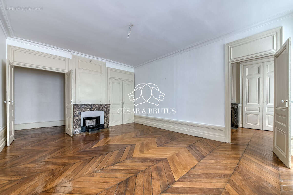 Appartement à LYON-6E