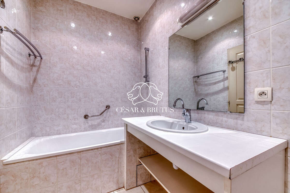 Appartement à LYON-6E