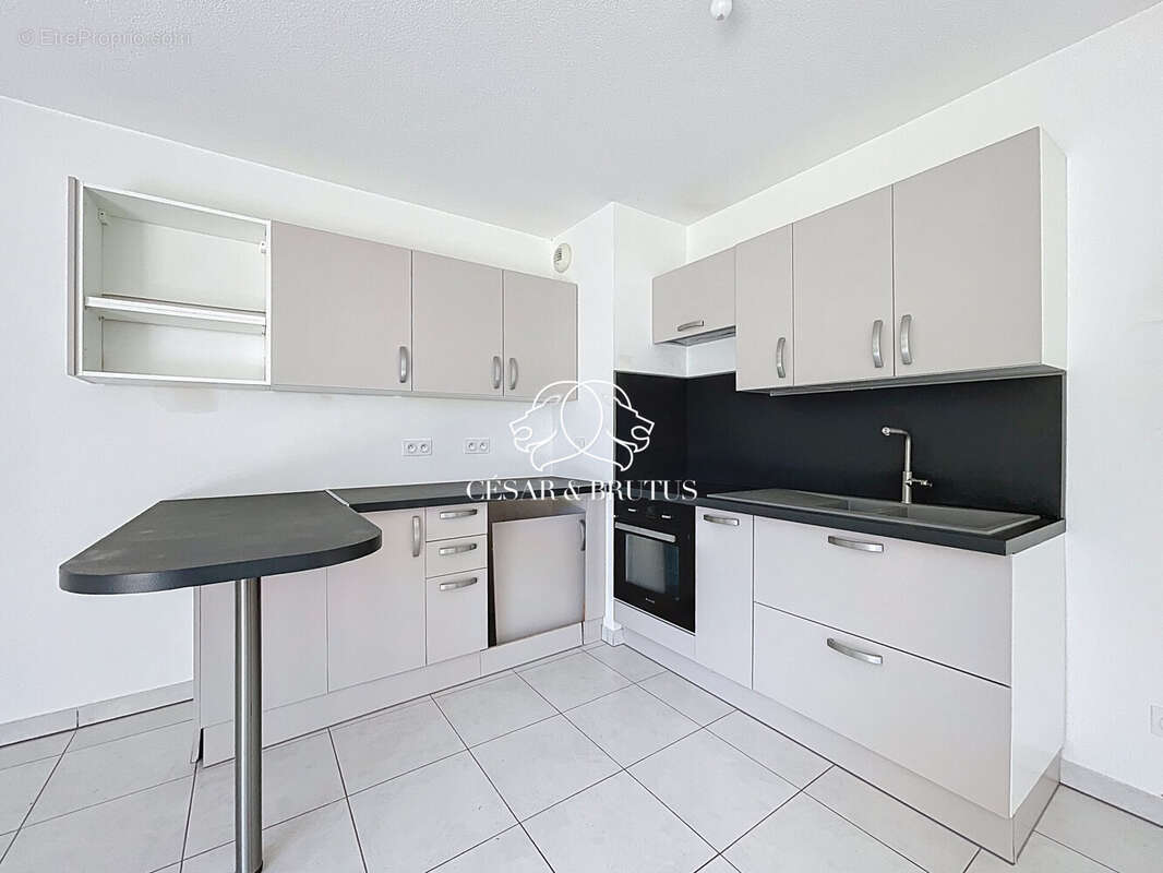 Appartement à SATHONAY-CAMP