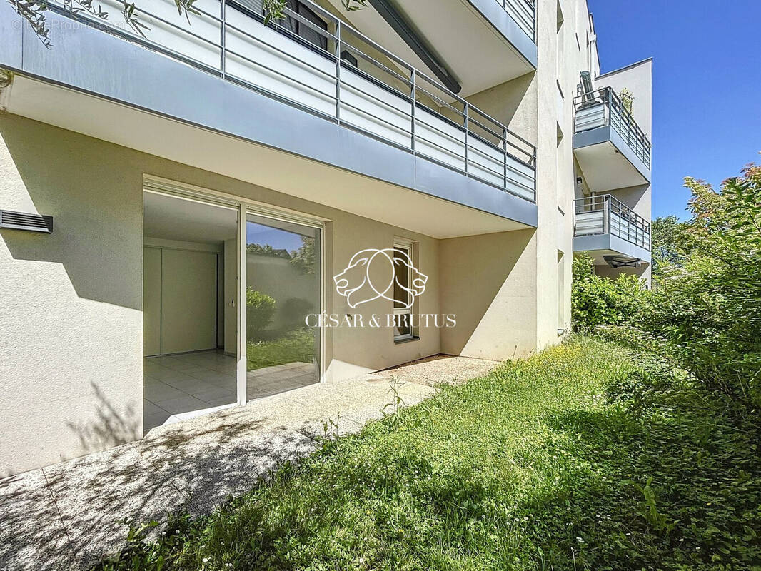 Appartement à SATHONAY-CAMP