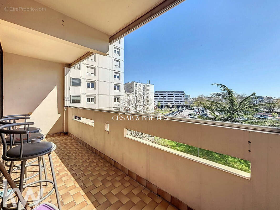 Appartement à VAULX-EN-VELIN