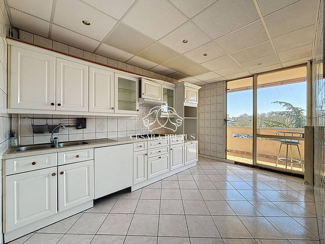 Appartement à VAULX-EN-VELIN