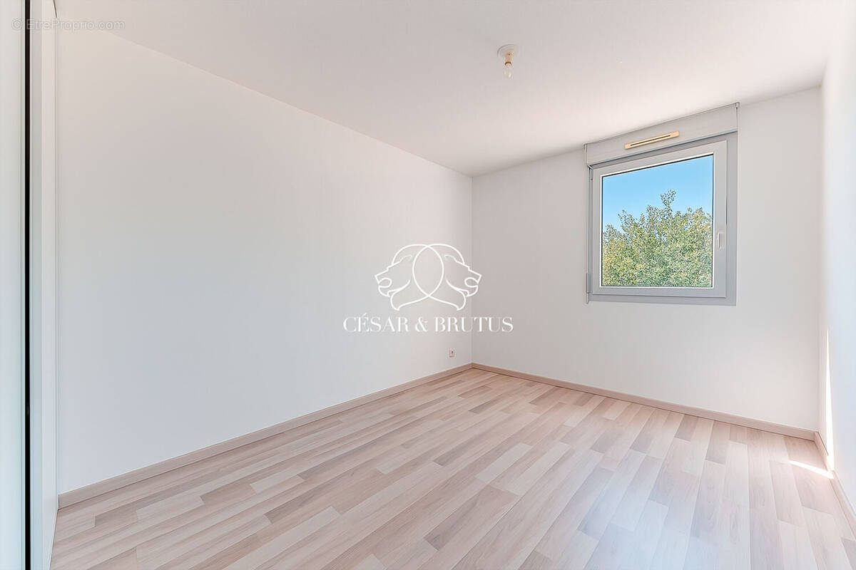 Appartement à L&#039;ISLE-D&#039;ABEAU