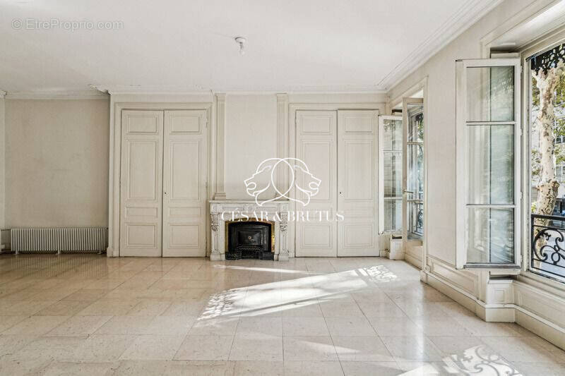 Appartement à LYON-6E