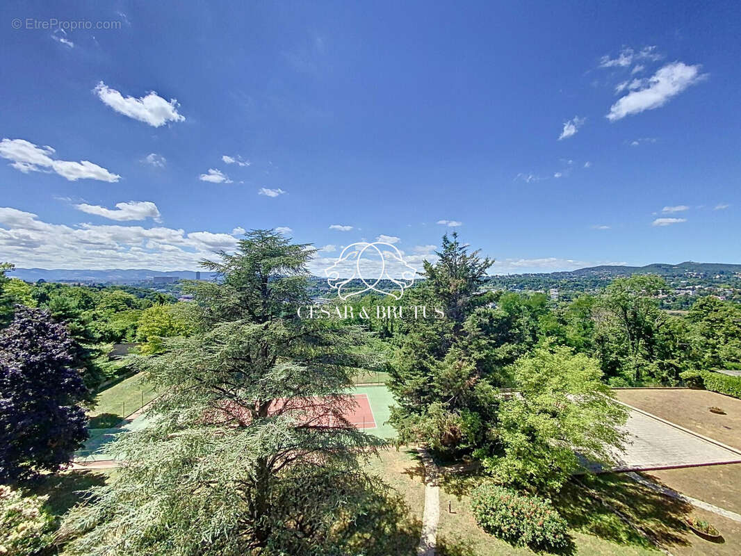 Appartement à CALUIRE-ET-CUIRE