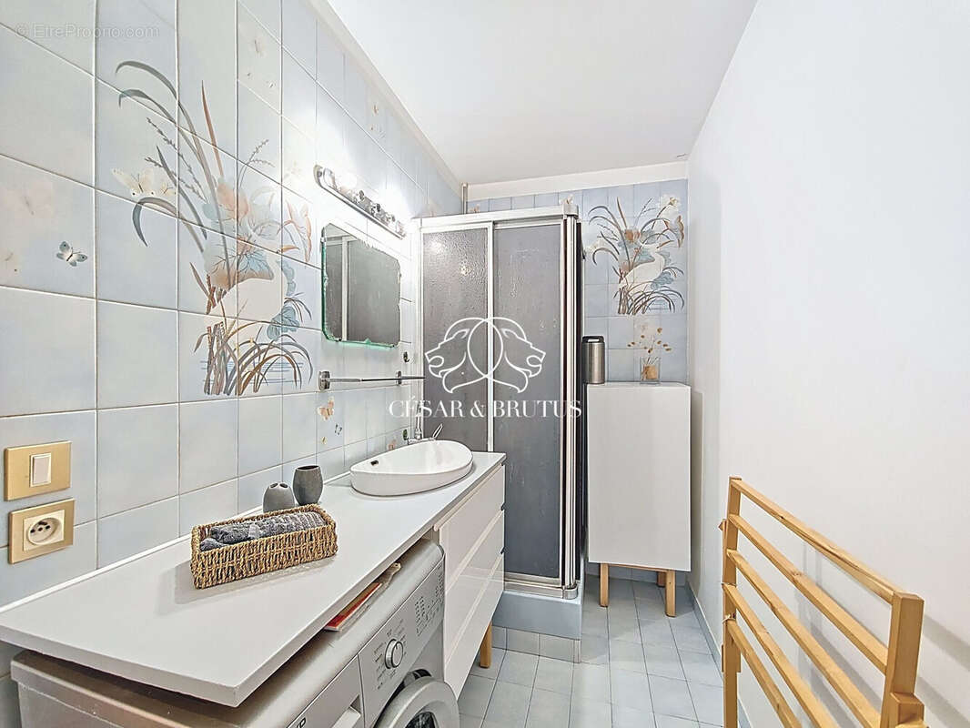 Appartement à LYON-8E