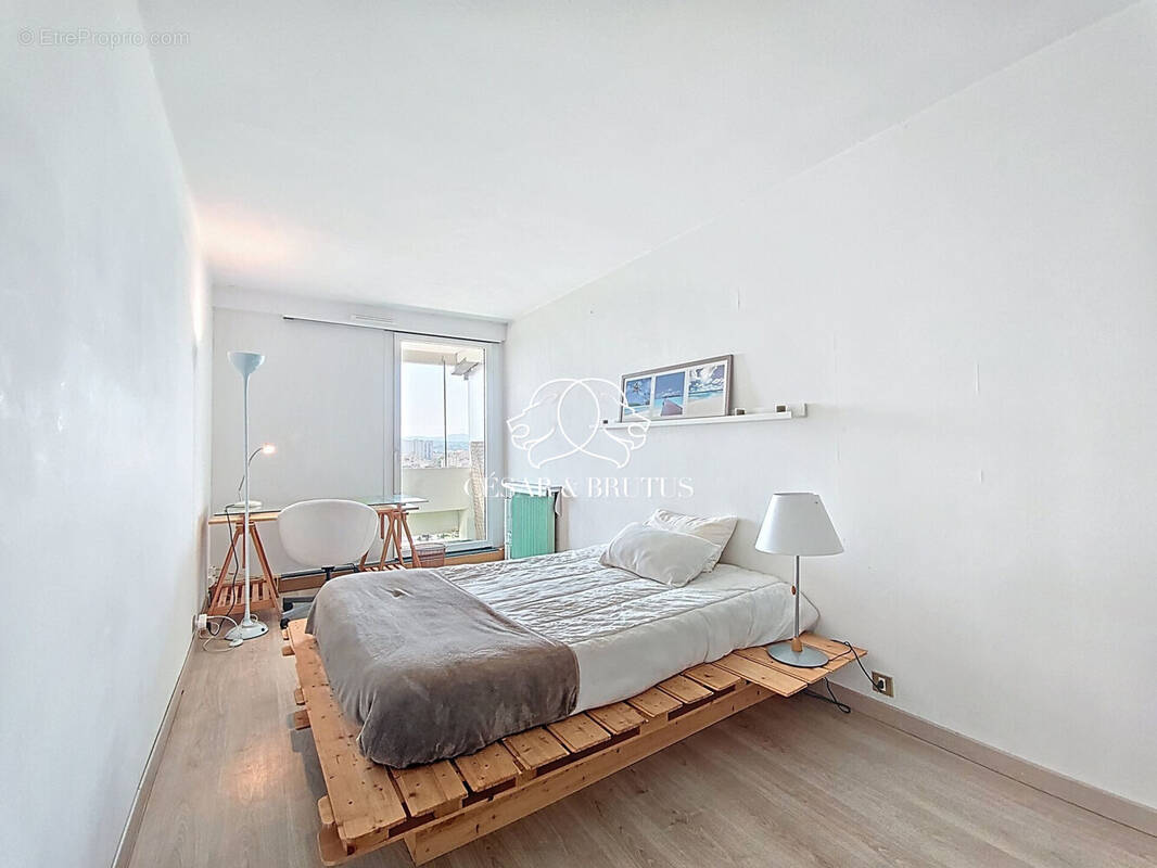 Appartement à LYON-8E