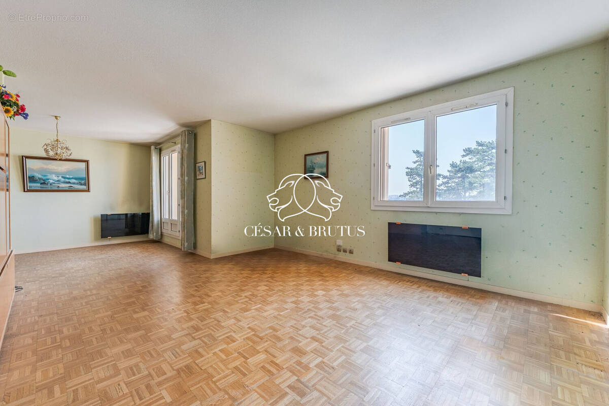 Appartement à LYON-9E