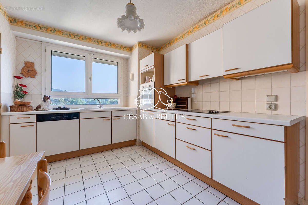 Appartement à LYON-9E