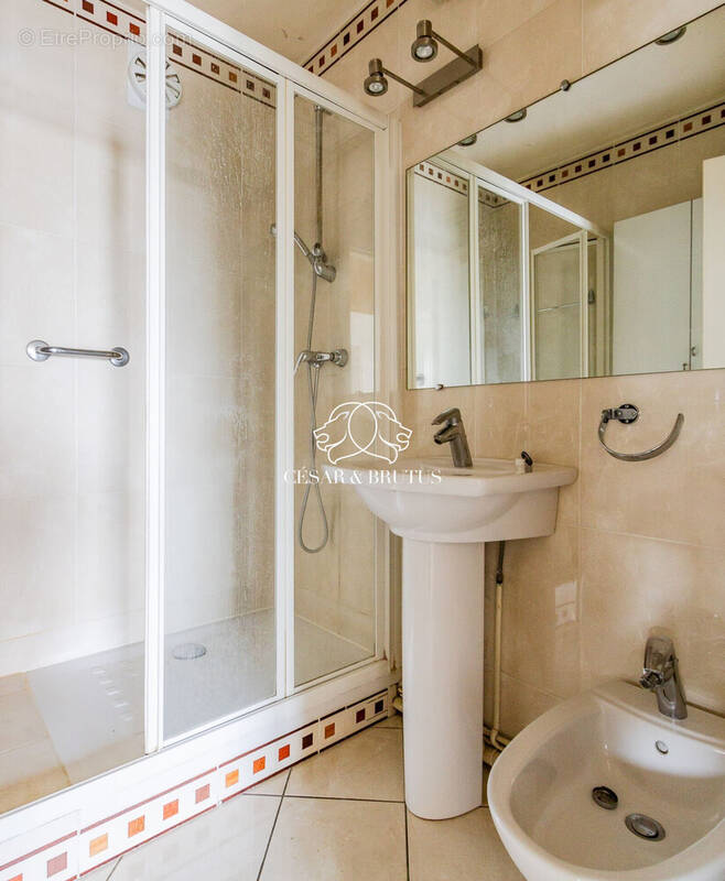 Appartement à OULLINS