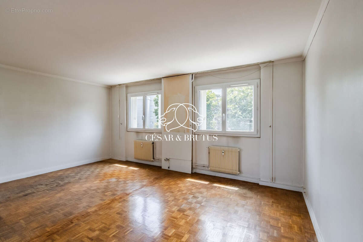 Appartement à OULLINS