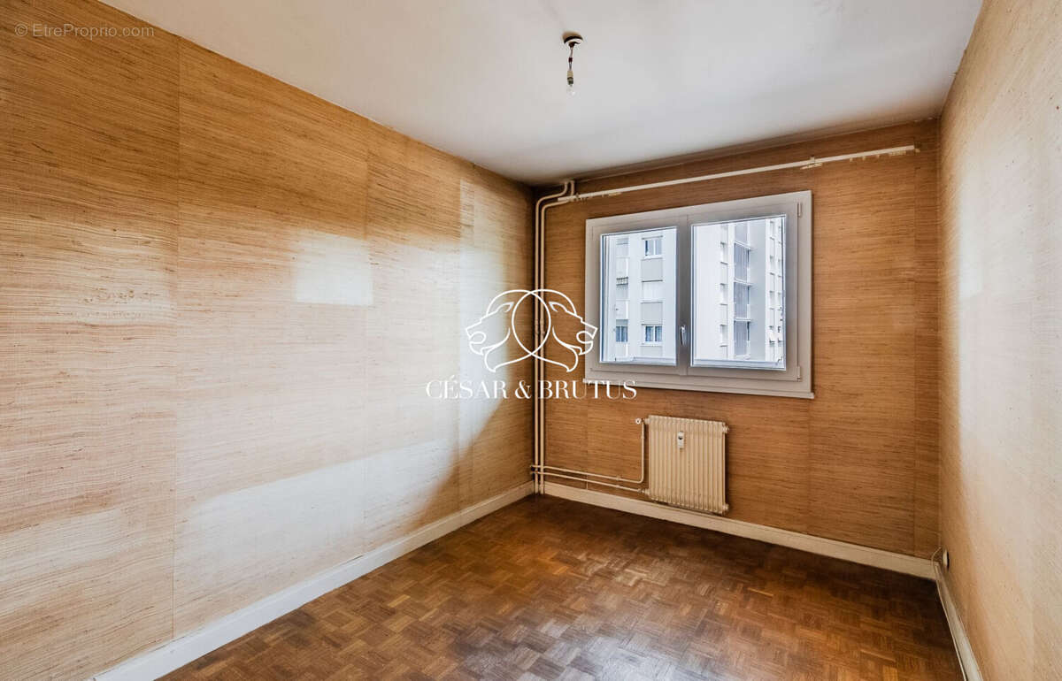 Appartement à OULLINS