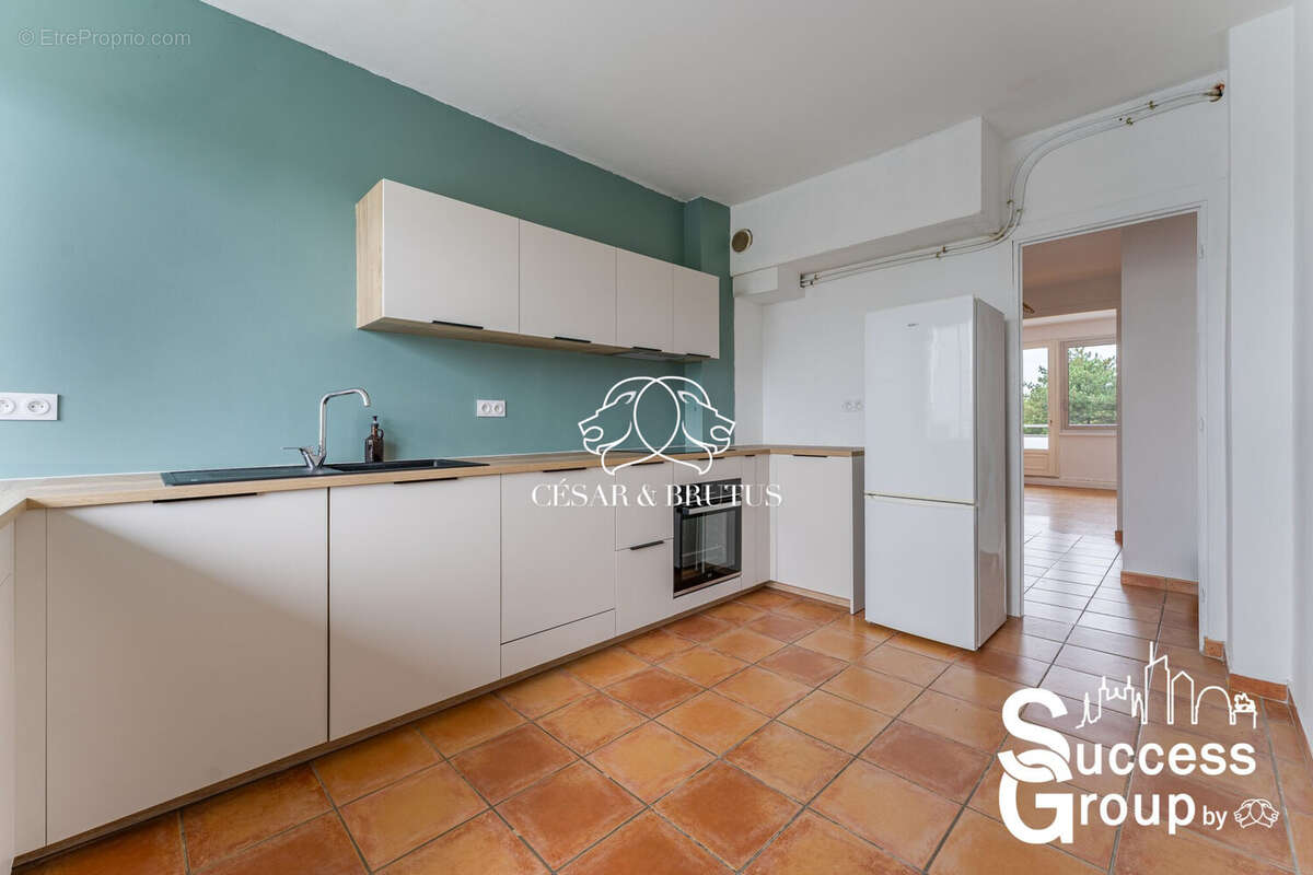 Appartement à LYON-8E
